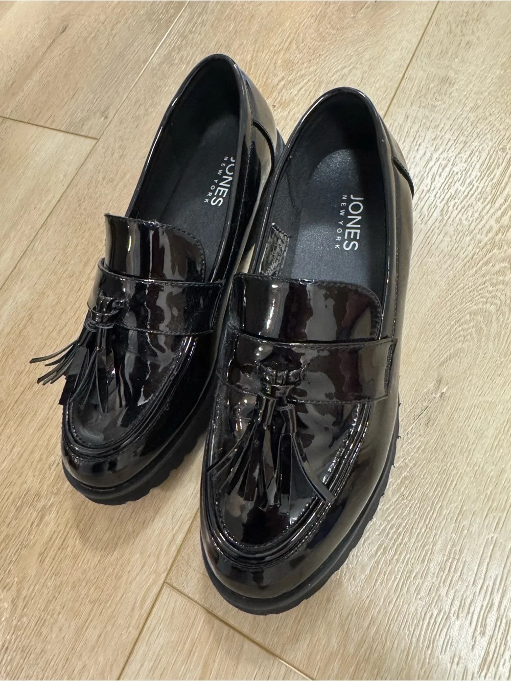 Jones New York sleek patent